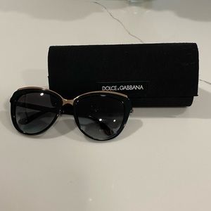 Dolce & Gabana DG 4304 501/8G Black Cat-Eye 🕶